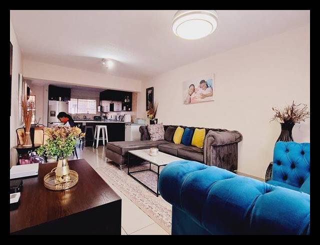 3 BEDROOM TOWNHOUSE FOR SALE IN EDLEEN